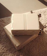 #kleur_ivory white